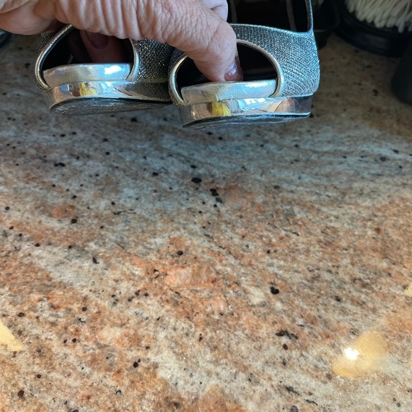 Heels - Picture 5 of 5